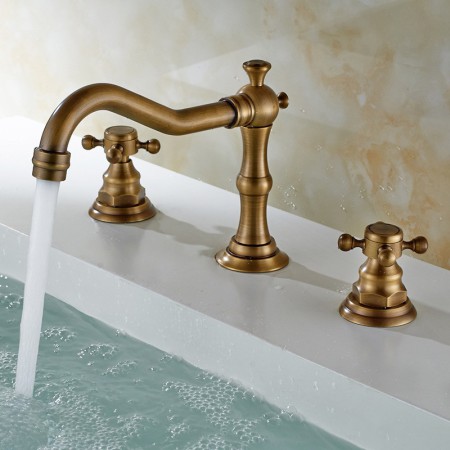 Widespread Bathroom Sink Tap with Antique Sink Faucet in Brass Finish