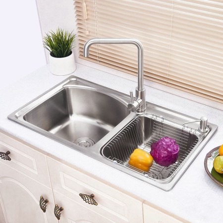 Stainless Steel Double Bowl Sink Basin with Drain Basket and Liquid Soap Dispenser for Kitchen