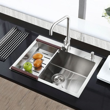 Single Bowl Stainless Steel Kitchen Sink with Drain Basket